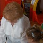 Schiaffi e spintoni ai bimbi dell'asilo, sospese due maestre di 62 anni