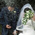 Matrimonio senza bimbi, la regola degli sposi fa infuriare l'invitata: «È ridicolo. La sposa non vuole mio figlio? Paghi la babysitter». Insulti sul web