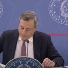 Draghi in conferenza stampa nel giorno della riapertura delle scuole