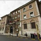 Roma, ortopedico arrestato al Santo Spirito: certificati falsificati in cambio di mazzette