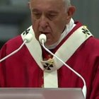 Papa Francesco a miliardari e potenti: ricordatevi che non si è mai visto dietro un funerale un camion dei traslochi