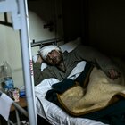 Ucraina, negli ospedali sotto le bombe è emergenza. L'Oms: «Mancano acqua, sangue e ossigeno»