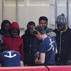 Motovedette e radar: accordo con la Libia per fermare i migranti