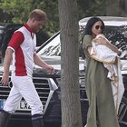 Meghan Markle e Kate con i royal baby alla partita di polo: prima volta di Archie con i cuginetti