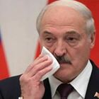 Lukashenko ha paura di morire? «Licenziati tutti i cuochi e le guardie del corpo» dopo la morte del ministro Makei