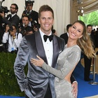 Tom Brady e Gisele Bundchen, il divorzio infiamma il gossip: «Tutta colpa del sesso»