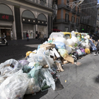 Rifiuti a Napoli, protesta selvaggia paralizza la raccolta: riecco i cumuli in strada