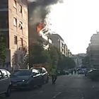 Roma, incendio in un palazzo a Vigna Stelluti: uomo tenta il suicidio, muore un cane