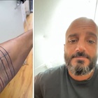 Nicolas Vaporidis e il tatuaggio in ricordo dell'Isola dei Famosi