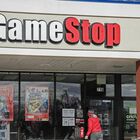 Gamestop crolla in Borsa, ma la battaglia dei piccoli trader contro i grandi fondi continua