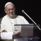 Il Papa: i bambini hanno diritto a una famiglia con un papà e una mamma