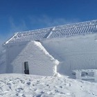 Prima neve sul Gran Sasso, l'Abruzzo si tinge di bianco (in ritardo)