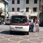 Arezzo, dimentica bimba in auto per sei ore: madre indagata per omicidio colposo