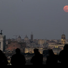 La Superluna sul cielo di Roma: show per tutta la notte