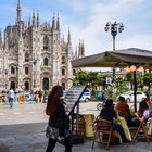 Virus, bollettino Lombardia: calano nuovi contagi (210) e morti (33). A Milano oggi solo 13 casi, riaprono piscine e palestre