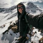 Josh Neuman, morto lo skateboarder (star del web) in un incidente aereo in Islanda: aveva 22 anni
