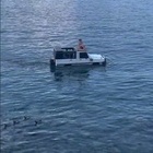 Jeep in acqua a Portofino: ma come è possibile? Il video è virale
