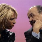Maurizio Costanzo morto: Uomini e Donne oggi non va in onda. Canale 5 cambia la programmazione