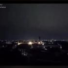 Terremoto nella notte a Roma, la Capitale trema: la scossa ripresa in un video