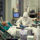 Il sindacato dei medici: «Se i casi aumentano gli ospedali potranno reggere solo altri 2 mesi»