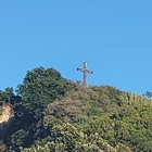 immagine Bradisismo a Pozzuoli, i fedeli lamentano la croce di San Gennaro al buio