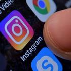 Instagram down, «non carica foto e stories»: anche WhatsApp e Facebook a singhiozzo