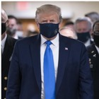 Trump come sta? Casa Bianca: «Condizioni ottime». Cnn: «Ha avuto bisogno dell'ossigeno, cruciali prossime 48 ore»
