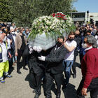I funerali di Luana D'Orazio, morta a 22 anni