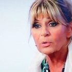 Uomini e donne, Gemma Galgani allontanata dalla trasmissione. Maurizio Costanzo: «Può aver stufato, però...»