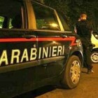 Bologna, lei lo aspetta in camera al buio lui chiama i carabinieri: «Pensavo fosse un ladro»