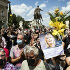 Raffaella Carrà, funerali all'Ara Coeli, a Roma l'ultimo abbraccio alla regina della tv