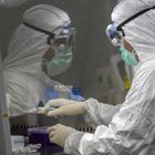 Coronavirus, il plasma dei pazienti guariti per curare i malati: come per Sars ed Ebola