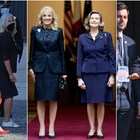 G20 a Roma, i look: Jill Biden animalier, Carrie Johnson con la giacca Zara da 70 euro. Lady Draghi sceglie scarpe comode