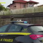 Botti di Capodanno e sigarette sequestrate da Guardia di Finanza di Napoli, il video