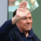 Berlusconi, l'uomo, l'imprenditore, il politico: dal gossip alle disavventure giudiziarie, per oltre 30 anni protagonista della storia del Paese