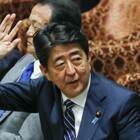 Giappone, morto l'ex premier Abe in un attentato Arrestato ex militare: «Ho sparato per ucciderlo»