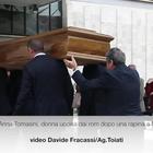 Roma, i funerali dell'anziana uccisa dai rom durante una rapina a Montesacro