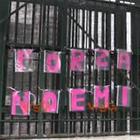 Bimba ferita a Napoli, i cartelli comparsi ai cancelli del Santobono: «Forza Noemi»