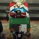 Carabiniere ucciso a Roma, la vedova legge ai funerali il testo: "La moglie del carabiniere" Video