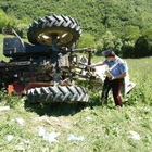 Verona, il trattore si ribalta: agricoltore di 30 anni schiacciato e ucciso