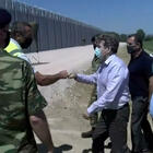 La Grecia ha eretto un muro di 40 chilometri al confine con la Turchia per fermare i profughi