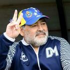 Maradona, nuovo video post-operazione