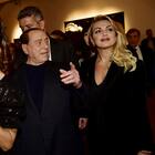 Pascale: «Berlusconi, la prima telefonata con "Sos ricarica". La verità sul bonifico di 20 milioni e la reazione quando gli dissi che sono lesbica»