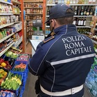Roma, minimarket in Centro: chiusura alle 22, Gualtieri ha firmato l'ordinanza