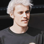 Justin Bieber choc: «Ho cominciato a drogarmi a 13 anni, appena sveglio ingoiavo pillole e fumavo stupefacenti»
