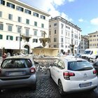 Roma, piazza Farnese, stop sosta selvaggia: non si potrà più parcheggiare l'auto