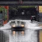 Maltempo, nord flagellato: Milano allagata, in Liguria scuole chiuse per tempesta d'acqua