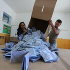 Elezioni comunali 2022, la crisi delle due coalizioni: per il 2023 avanza il centro. Cresce il terzo polo