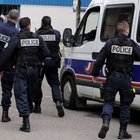Francia, uomo aggredisce due donne a martellate: "Ha urlato Allah akbar"