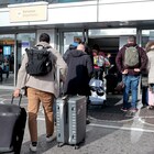 immagine Rubavano soldi ai turisti, a Napoli ecco i doganieri predoni